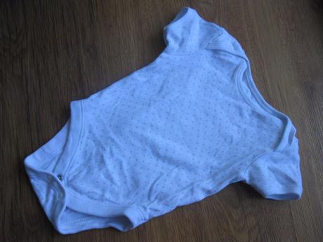 Bílé body s malými šedými hvězdičkama, george,62