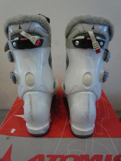 Lyžařský set - lyžáky atomic 25, lyže rossignol 13, atomic,130-139 cm