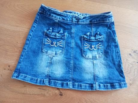 Sukně č.140, c&a,140