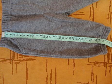 Tepláky šedé, early days,62