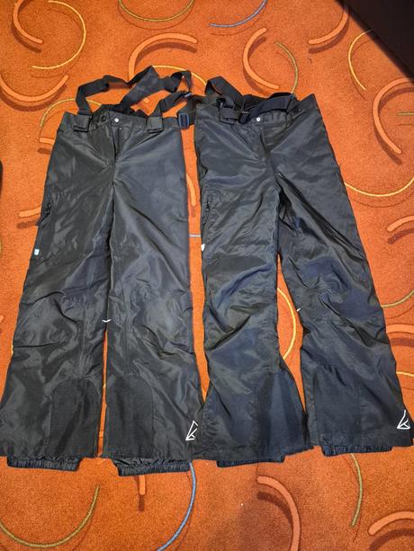2 x lyžařské kalhoty, 134