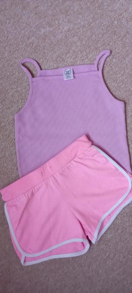 Tílko a šortky vel."128/134", 128