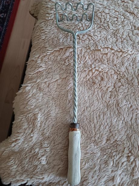 Retro šťouchadlo na brambory, 