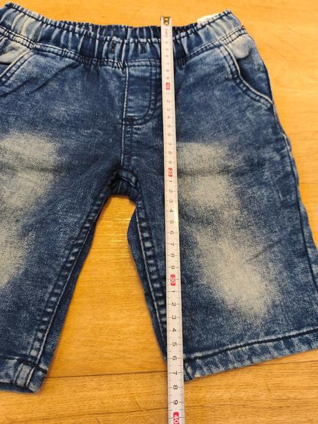 Džinové kraťasy, 110