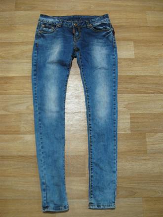 Džíny, 38