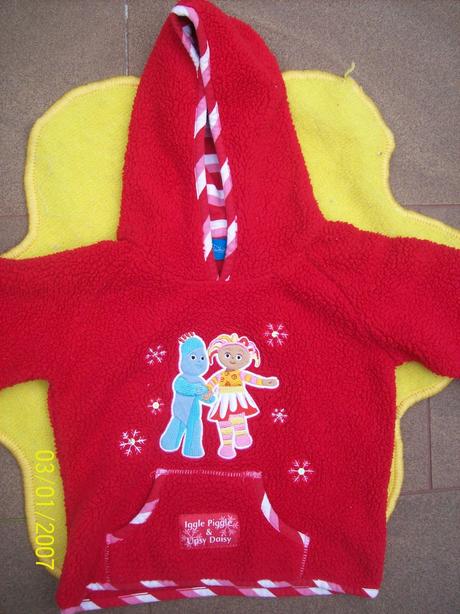 Chlupatá mikina, 98