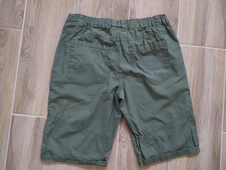 Zelené khaki šortky, chapter young,164