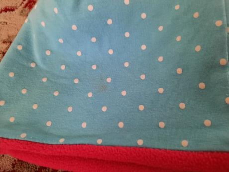 Zimní puntíkatá čepička, 92