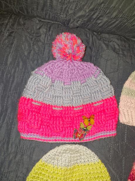 Sada háčkovaných čepiček pro 3-5 letou holčičku, 104