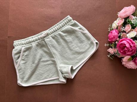 Kraťasy bledě zelené - v.7/8 let, primark,128