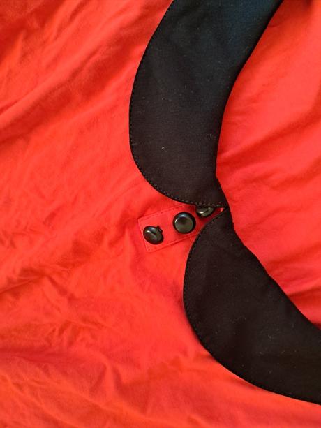 Červený top z viskozy, 40