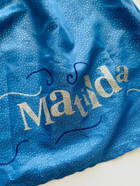 Ob/ kostym matilda - v.7/8 let, 