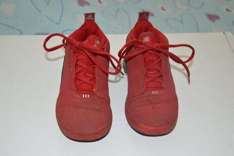 Červené sportovní boty, adidas,24