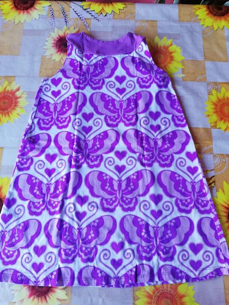 Šaty motýlkové vel. 110/116., 104