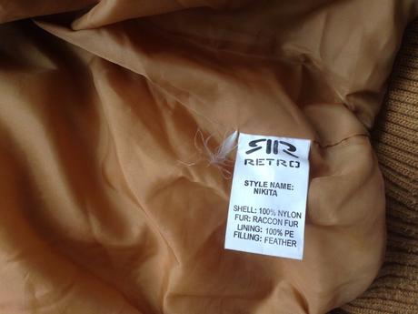 Zlatá péřová vesta kapuce zn.retro jeans s-m,36-38, s