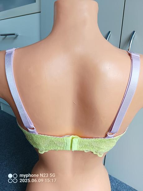 Podprsenka zn."dorina" vel."80e", 80e