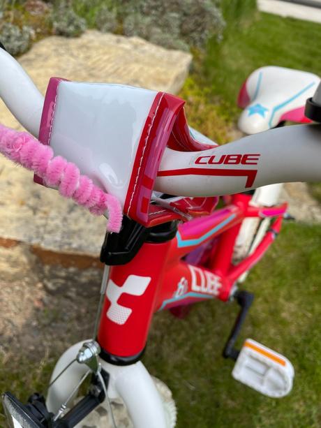 Dětské kolo cube 160 top stav, 16