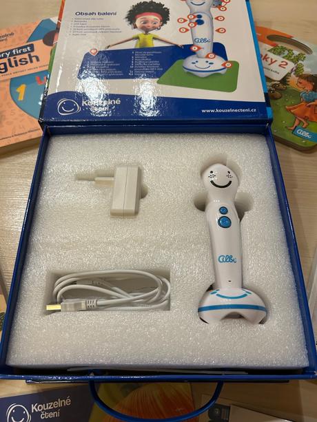 Albi tužka s knihami, 