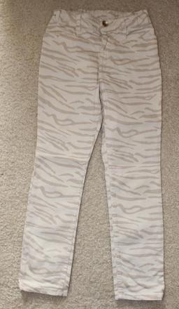 Op781. džíny-vzor zebra 6-7 let, h&m,122