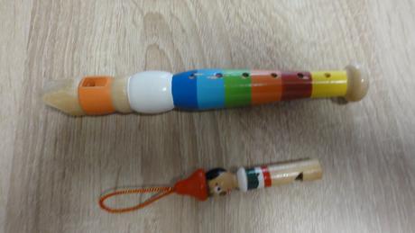 Píšťalka dřevěná 12 cm, 
