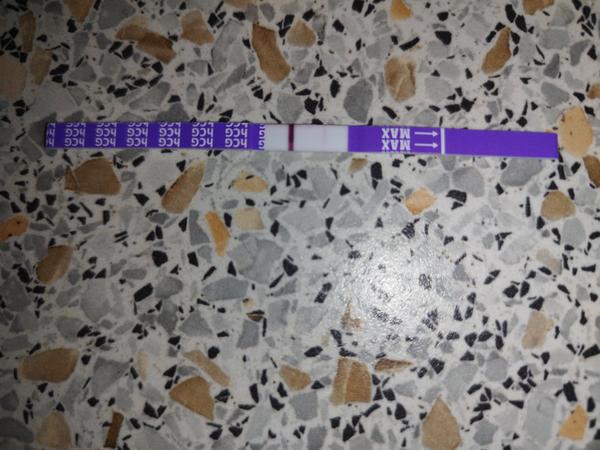 Mohu být těhotná? Těhotenský test 11 dní po ovulaci.