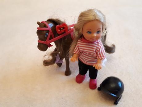 Panenka evička, žokejka na koni, zn.simba,