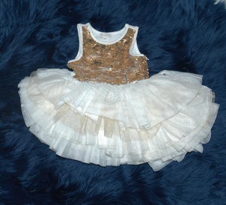 Tylové slavnostní šaty s tutu sukní, 68