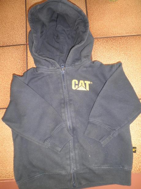 Mikina s buldozerem na zádech, 92