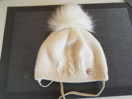 Dětská bílá/smetanová čepice s kožešinovou bam 1-3, 86