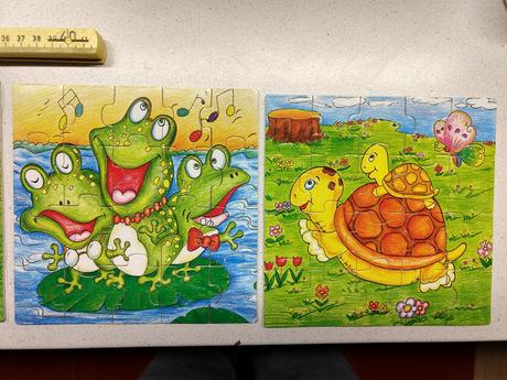 Dřevěné puzzle v krabičce,