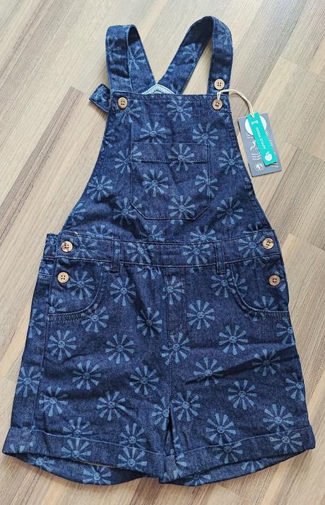 Laclové kraťasy, 128