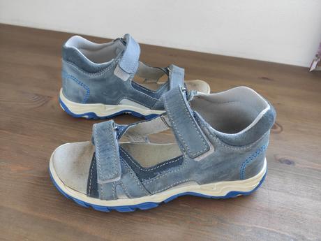 Sandále, d.d.step,33