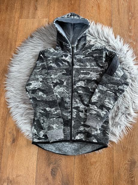 Mikina kugo, kugo,140