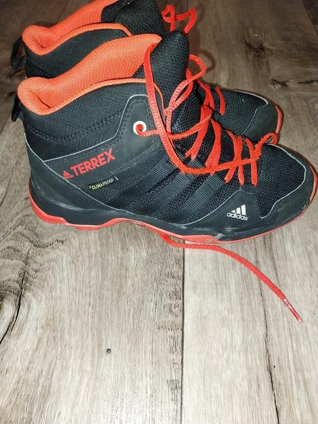 Dívčí  trekové  boty, adidas,34