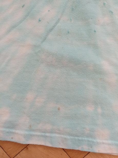 Šaty na ramínka, 92