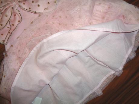 Krásné růžové šaty s motýlem a křidýlky, primark,80