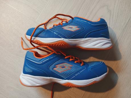 Sálové boty zn. lotto, vel.38, stélka 24,5, lotto,38