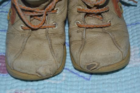 Béžové kotníčkové boty s autíčkem, zn. jd mod dep, 24