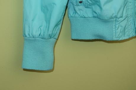 Modrá bunda, c&a,140