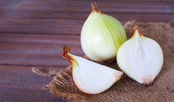 Přírodní “babské“ recepty na rýmu. Poradíte?