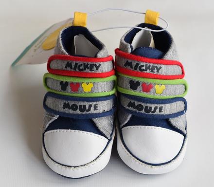 Capáčky vel. 16, disney,<17
