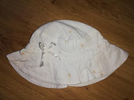 Letní klobouček, 62