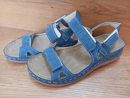 Sandálky č.35, 35