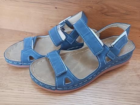 Sandálky č.35, 35