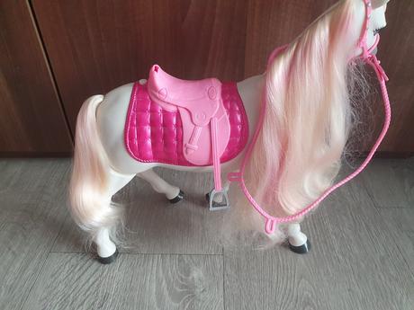 Kůň snů barbie mattel,