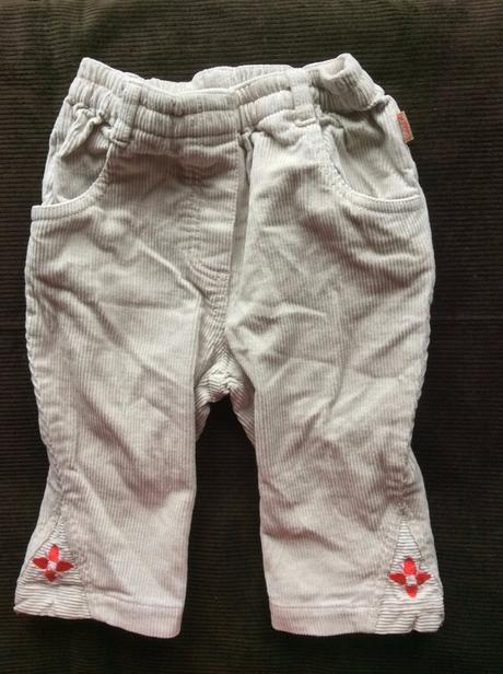 Manžestráčky s kytičkou, 74