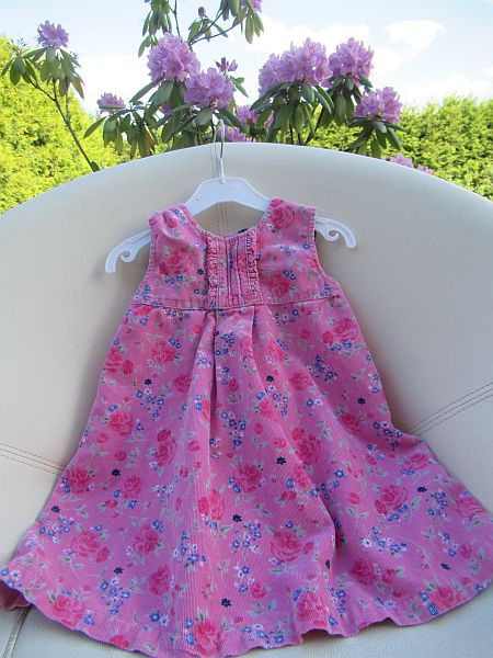 Dívčí manžestrové šaty, 86