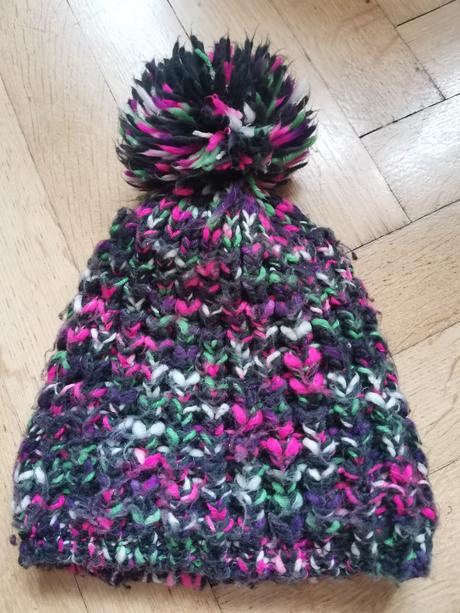 Čepice zimní dívčí čepice vel. 128 / 152, c&a,128