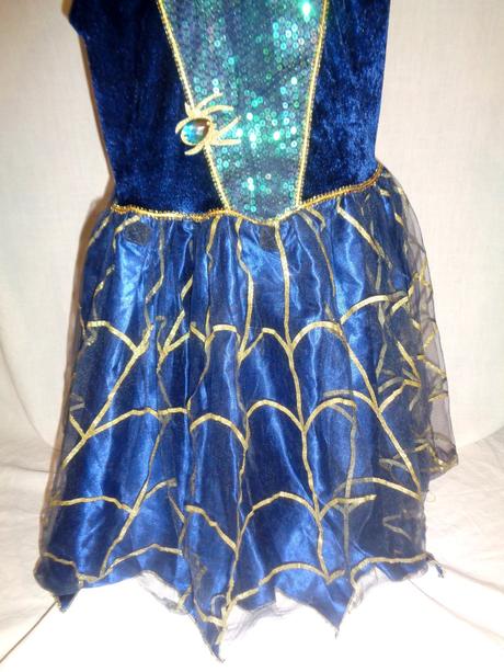 Karneval - královna helloween + paruka - 11-12 let,