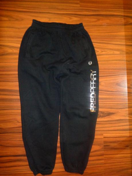 Teplé tmavomodré tepláky fred perry, m